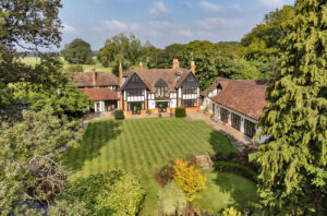 Chalksole Manor, english vineyard property