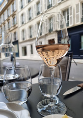 Aound Paris